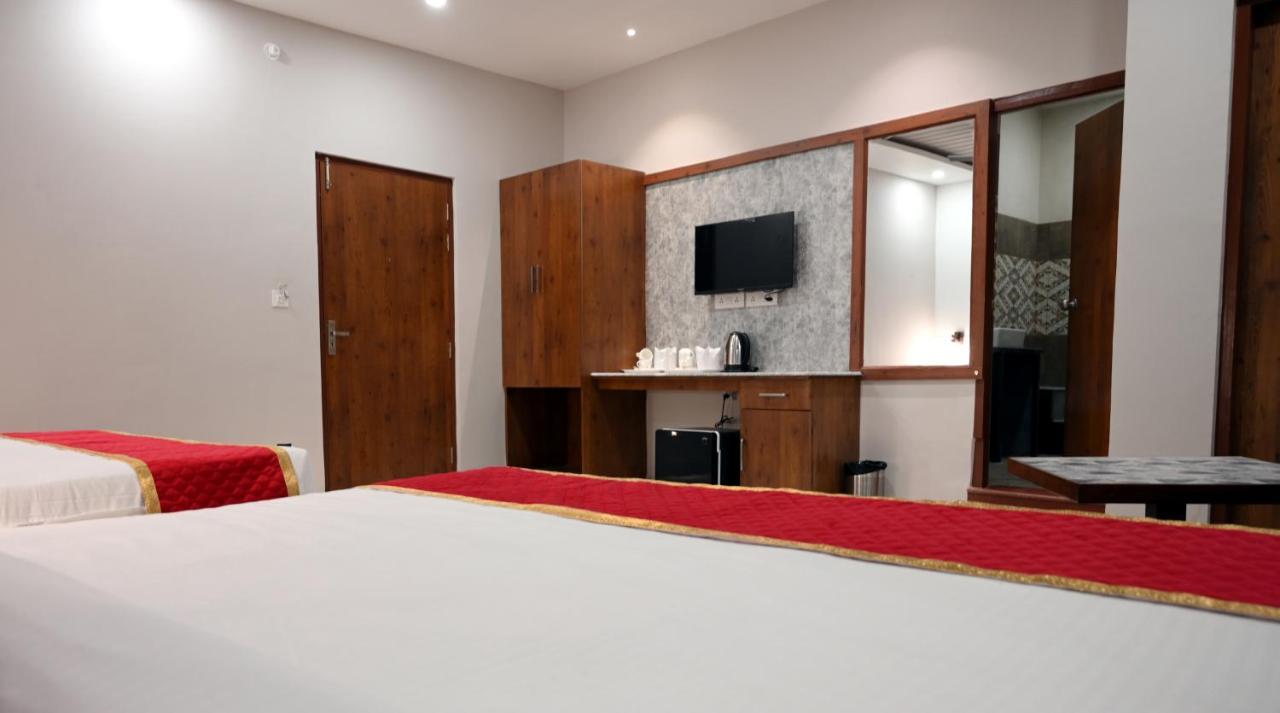 Hotel Singla Residency Kangra Kültér fotó