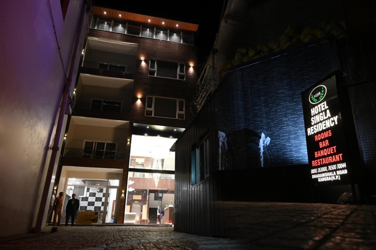 Hotel Singla Residency Kangra Kültér fotó